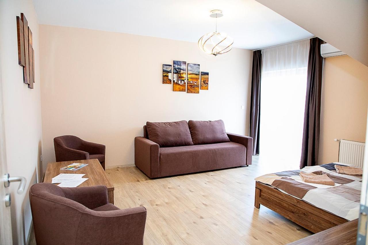 Lux Apartman Buek Extérieur photo